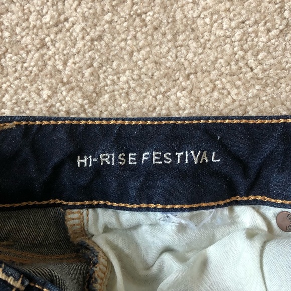 Hi Rise Festival American Eagle Ripped Jean Shorts - Picture 4 of 4